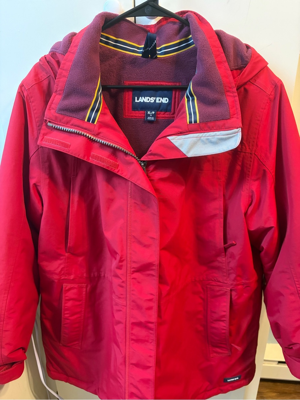 Lands' End Squall Winter weight Red Waterproof Jacket with removable Hood - Picture 4 of 9